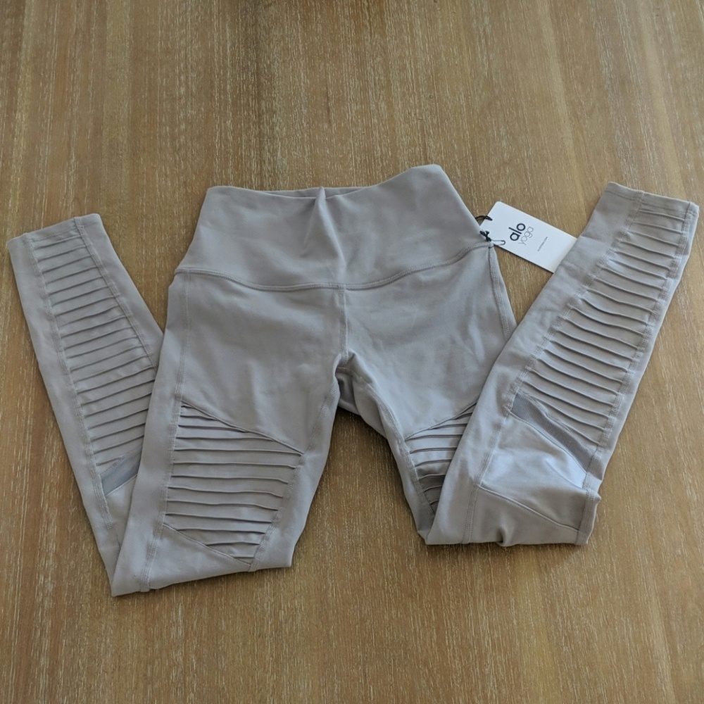 Alo Yoga High Waist Moto Leggings Lavender Sm - Picture 4 of 6